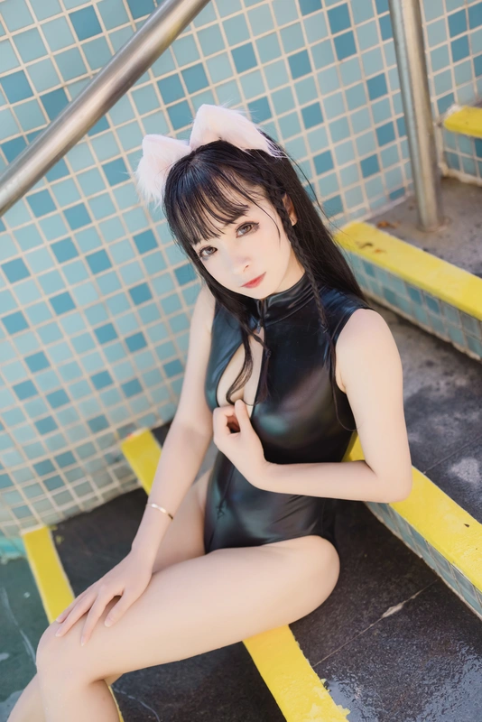 最爱泳装 - 九九八XY