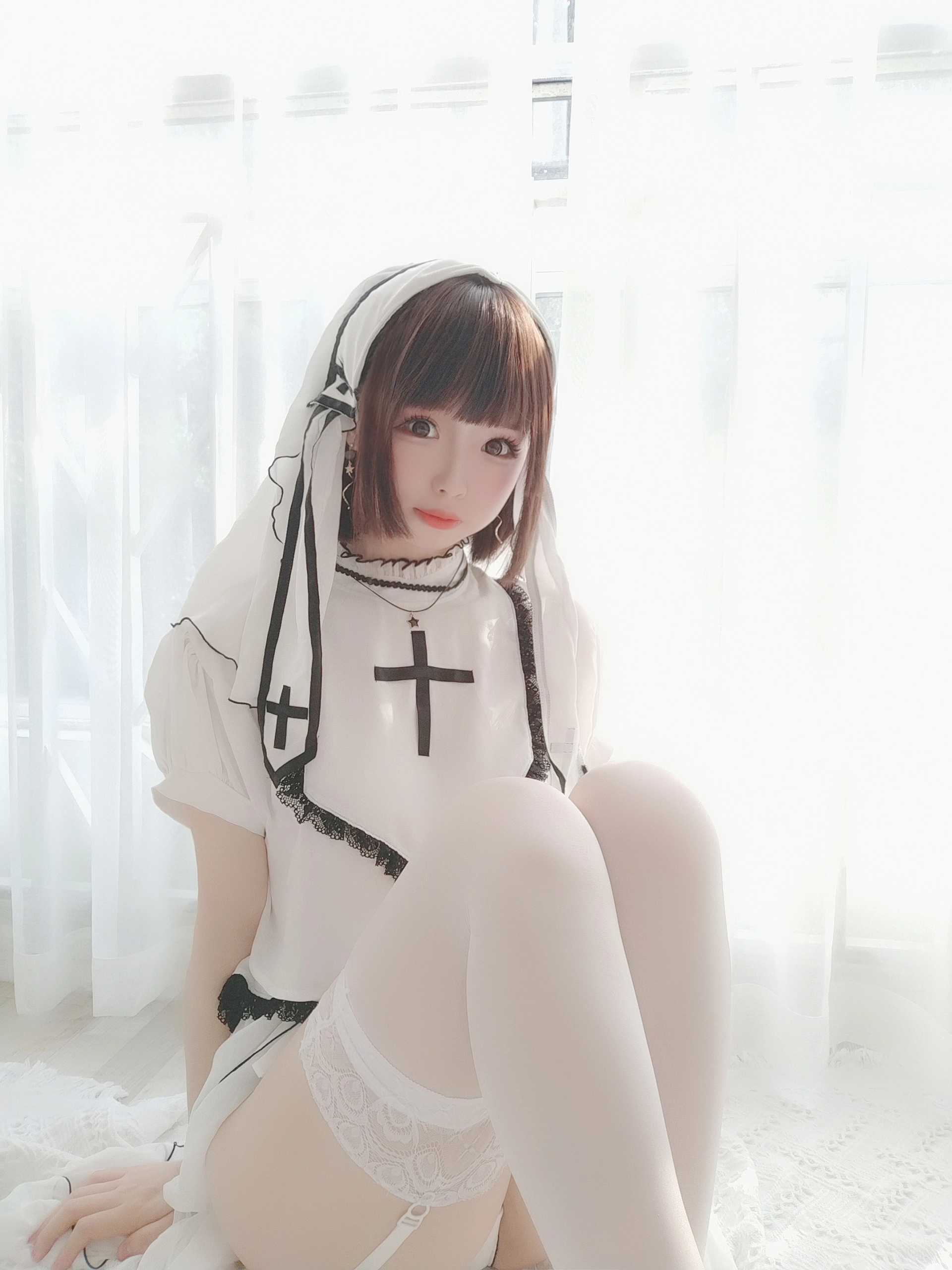 十万珍吱伏特 - NO.03 修女 3